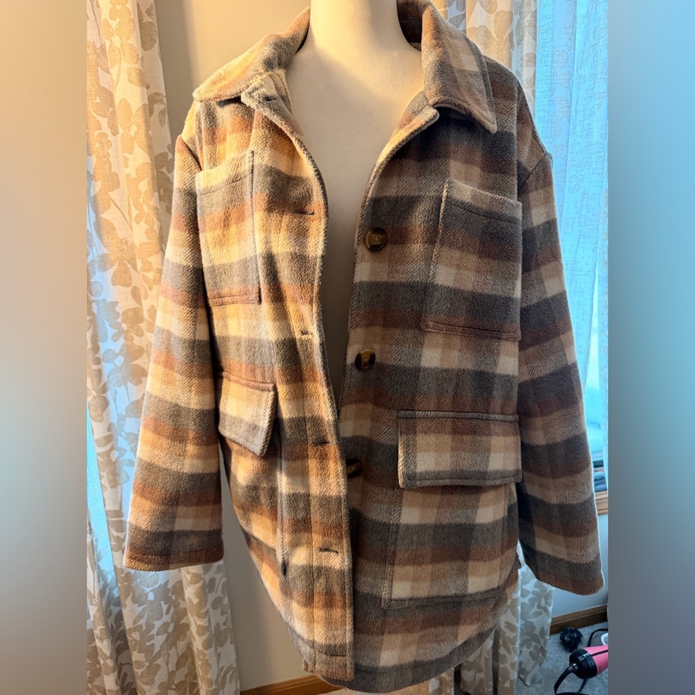 American Eagle Outfitters Plaid Jacket - Brown and Cream